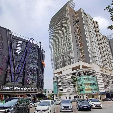 Paradise Sovo Austin Height 4-5Pax Johor Bahru Exterior photo