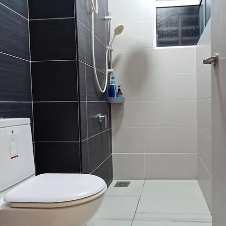 Paradise Sovo Austin Height 4-5Pax Johor Bahru Exterior photo