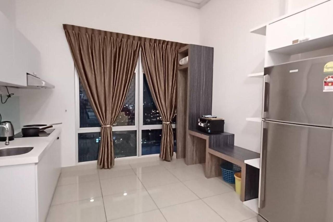 Paradise Sovo Austin Height 4-5pax Johor Bahru