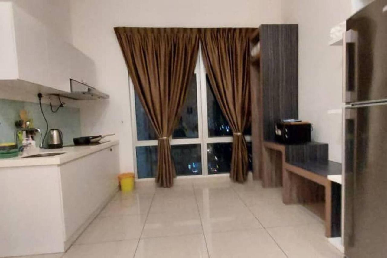 Paradise Sovo Austin Height 4-5pax Apartment *